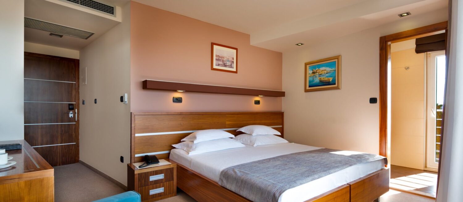 4 star Hotel Plaza Omis perfect for family holidays in Croatia