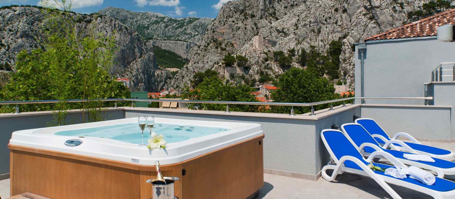 4 star Hotel Plaza Omis
